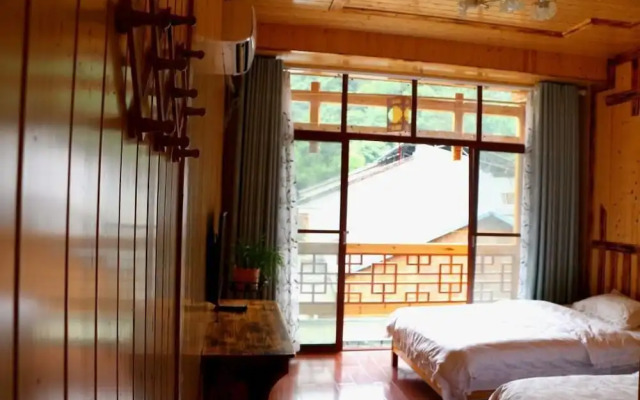 Zhangjiajie Tongfu inn