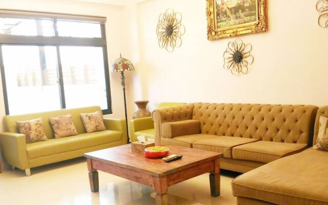 Moli Homestay