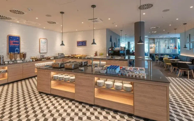 Holiday Inn Express Düsseldorf – Hauptbahnhof by IHG