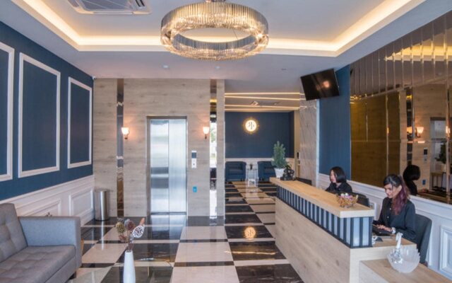 Redpine Boutique Hotel