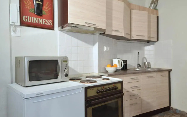 Stathmos Larissis A, a cozy 2BR Apartment, Clo...