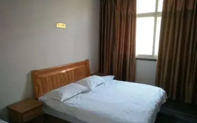 Yuying Hotel (Shijiazhuang No.43 Middle School Shop)