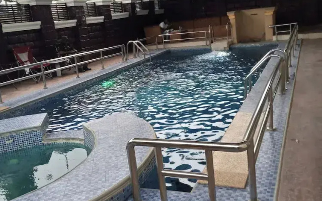 Zoe's International Hotel