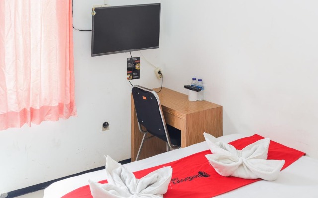 RedDoorz Syariah @ Dewandaru Malang