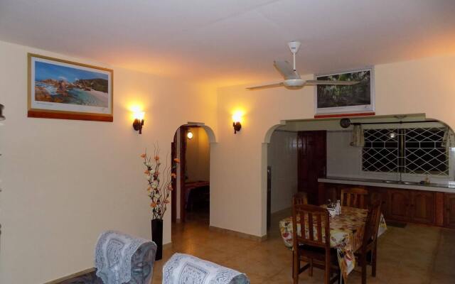 Green Palm Self Catering and Chalets