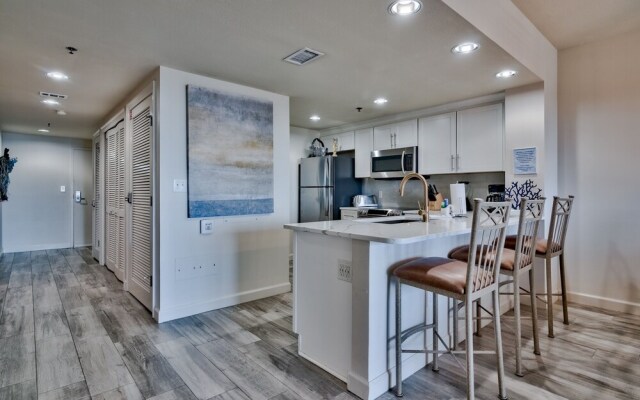 Sterling Gem Heated Pool Beach Front