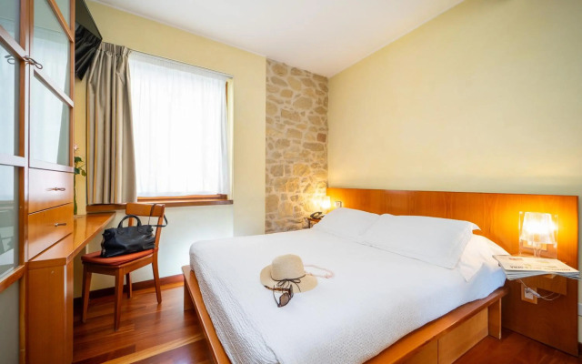 Hotel Cesare