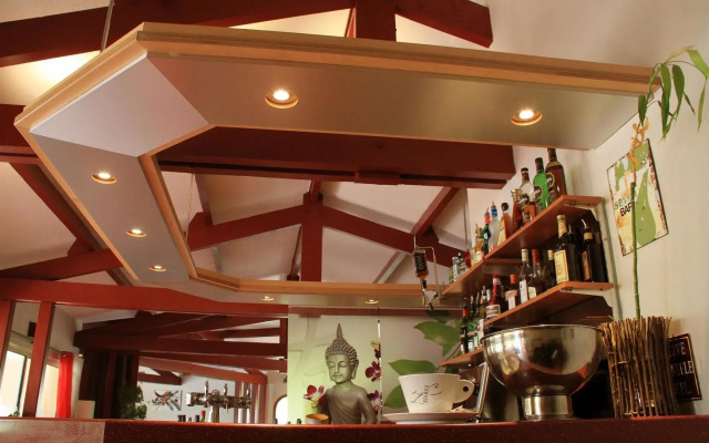 Logis Hotel Uzes Pont du Gard