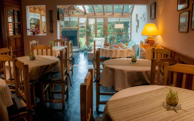 Hosteria El Arbol Duende