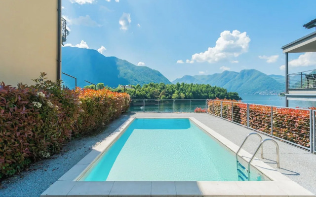 Mulino Vista Lake by Rent all Como