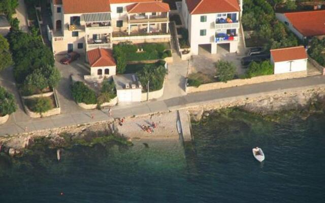 Apartments Davor