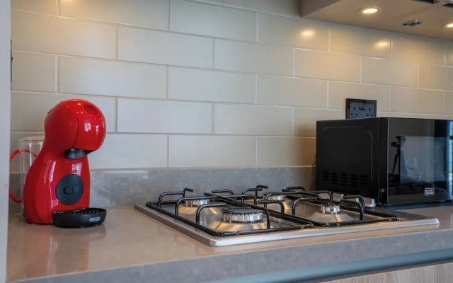 HiGuests - Sobha Waves