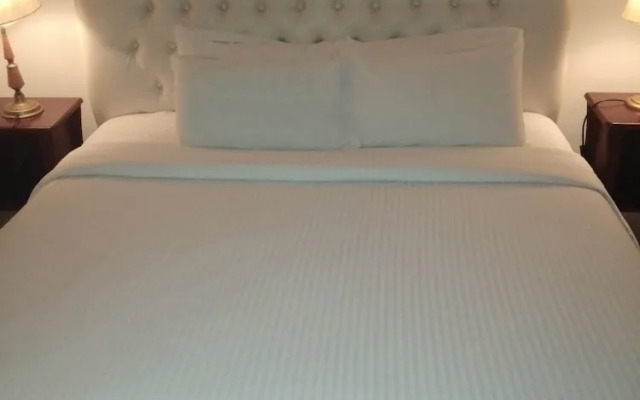 SM service suite Times Square