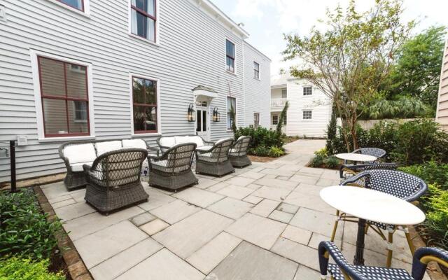 Guesthouse Charleston EAST 46 H