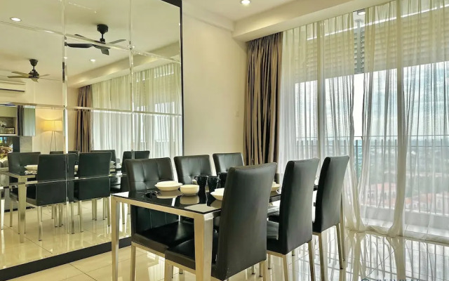 Encorp Marina Puteri Harbour by Stayrene