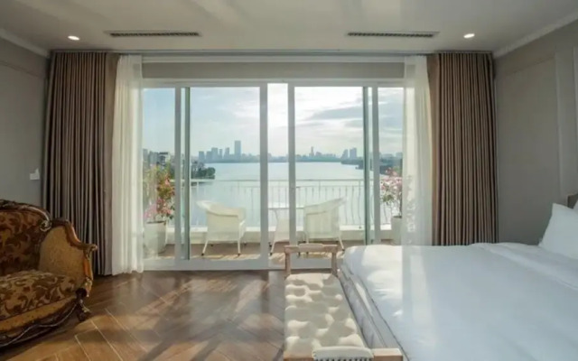 Luxe Paradise Suites Xuan Dieu