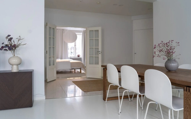 Spacious central apartment with sauna