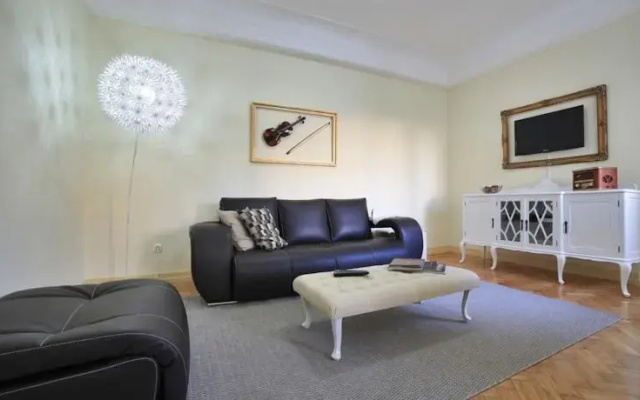 Stayin Oporto Musica Guest Apartment