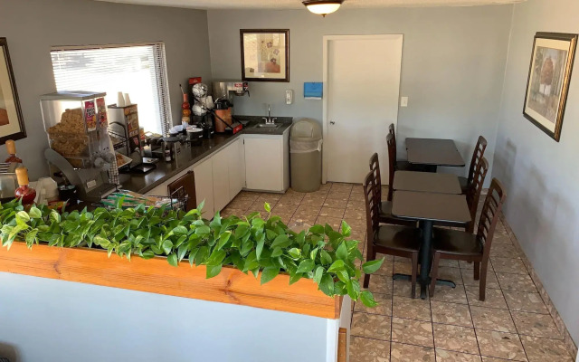 Americas Best Value Inn Meridian