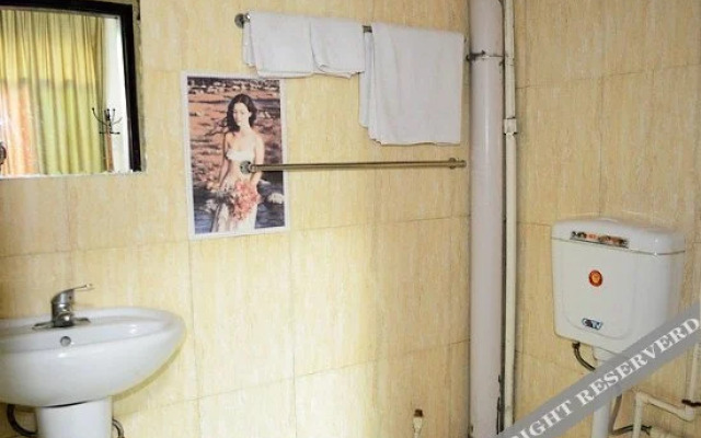 Jiutian Hostel