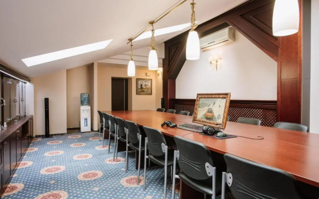 Kyivska Russ Hotel