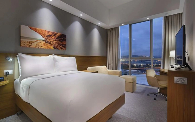 Hampton By Hilton Kocaeli Symbol