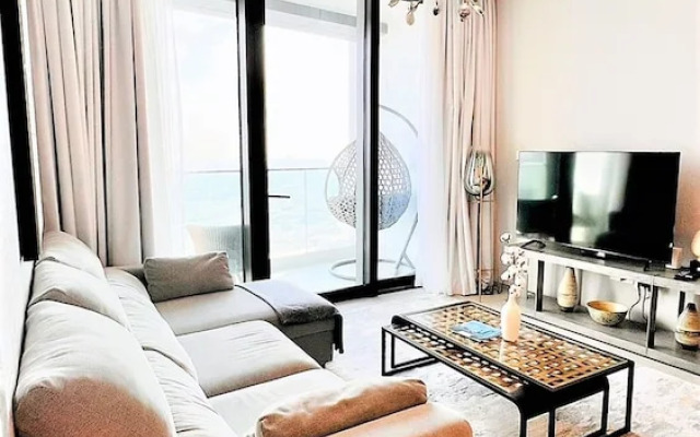 Luxurious Stay at the Address Beach Residences