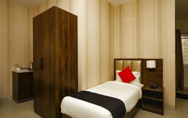 Capital O 71843 Grand Sindhura