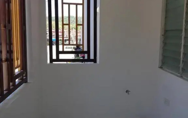 Furnished House in Calapan City Subdivision near ROBINSON/XENTRO Mall