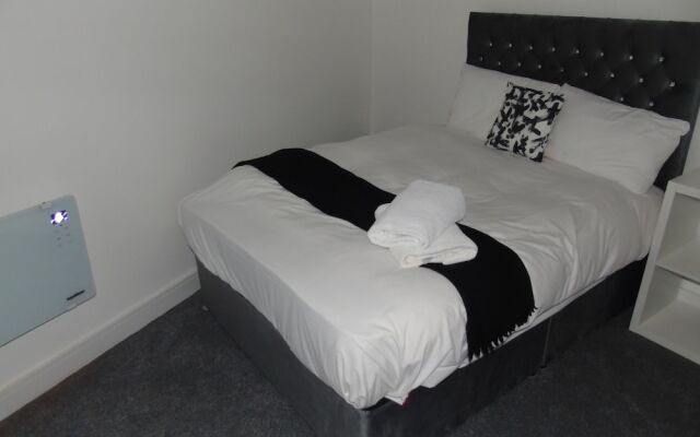 Captivating 1-bedroom Apartment in Bolton