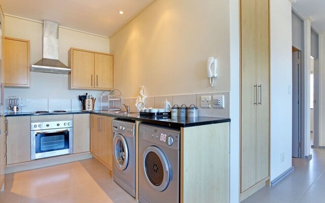 Manhattan Suites 703