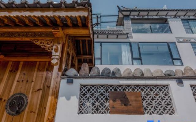 Zhuyu Inn in Dali ancient city