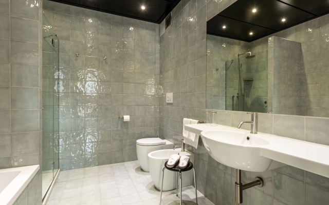 DUPARC Contemporary Suites