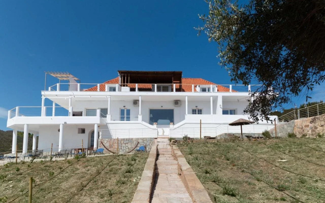 Poseidon Apartments and Villas by the Sea