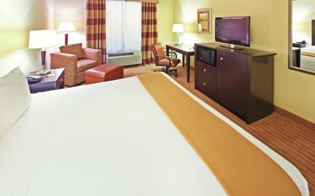 Holiday Inn Express & Suites West by IHG