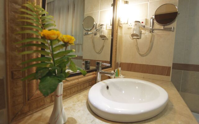 Royal Suites