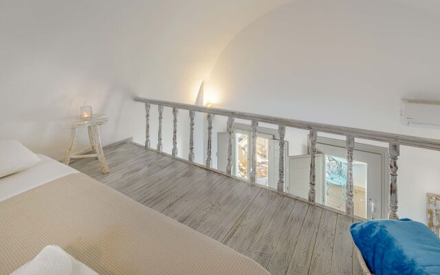Santolia Art Suites