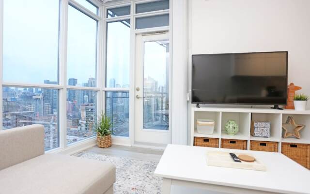 Fabulous Condo in Heart of Downtown