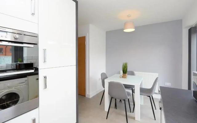 Royal Derby Hospital House (2.5 bath)