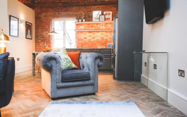 Padstow Escapes - The Long Room Luxury Apartment