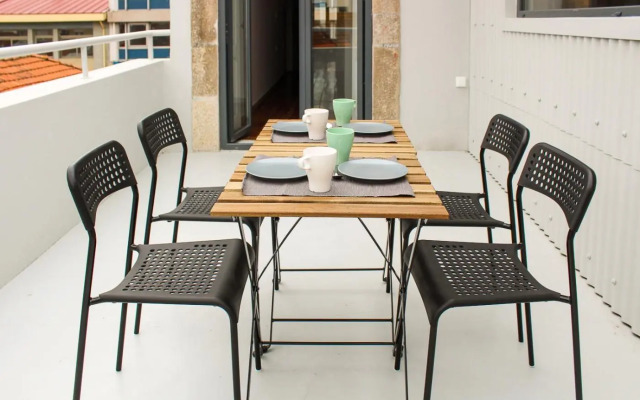 Bonjardim Flats - T1 + 1 com terraço