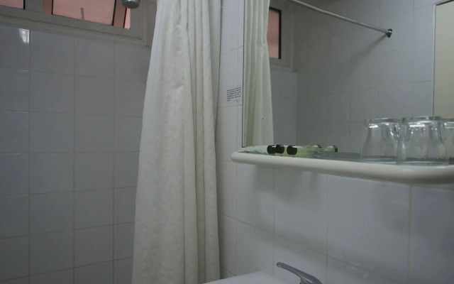 Edgecliff Lodge Motel