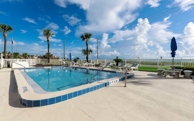 Starboard Light Condominium