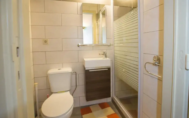 Huize Noordzee Located Directly on the Beach