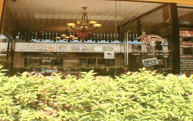I-kroon Café & Hotel