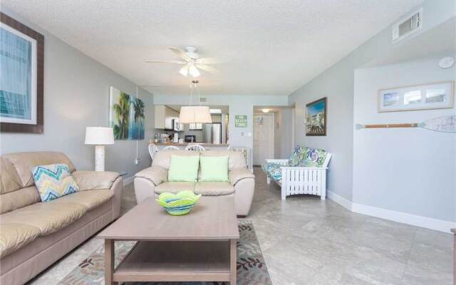 Ocean Village Club O14