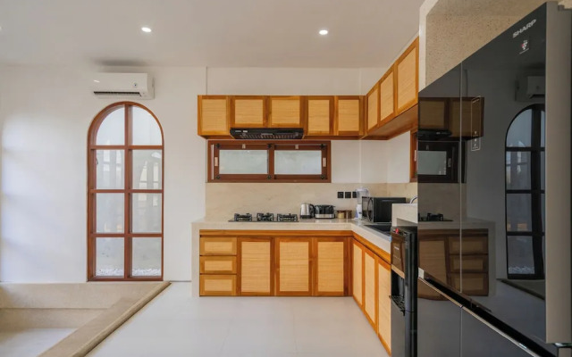 Amreta Villa by Betterplace