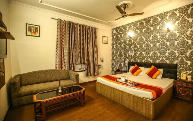 Hotel Goverdhan Palace