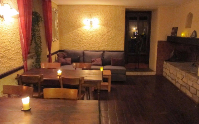 Auberge Des Deux Rivières