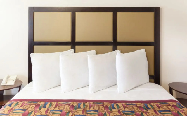 Baymont Inn & Suites Chicago/Calumet City
